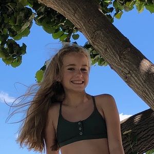 Meet your Posher, Molly